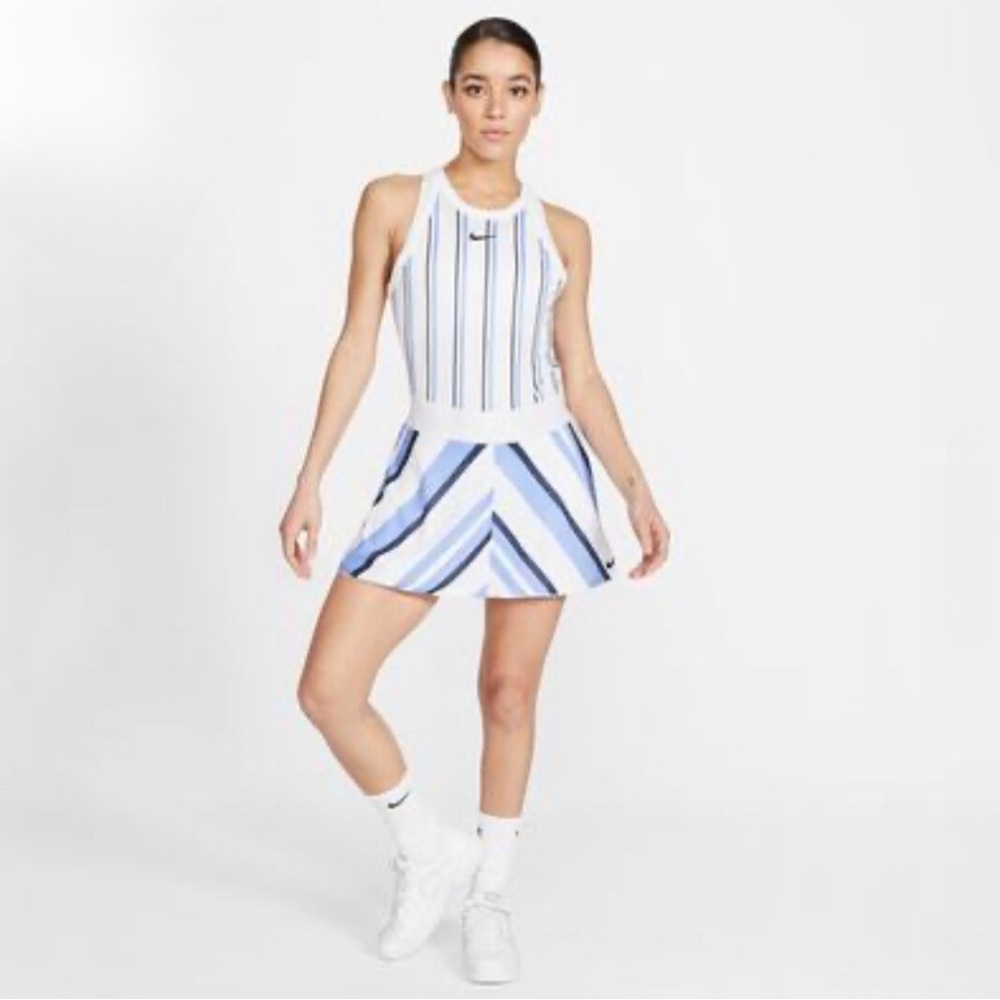 Nike Court Dry pickleball or Tennis Tank Royal Pulse Blue